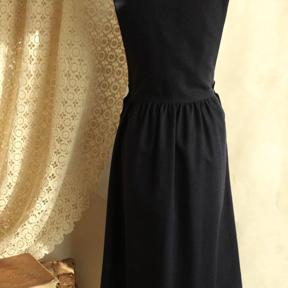 Vintage 1980s Dress with Pockets, J.G. Hook Wool Navy Blue Pinafore, Size 8 - Picture 14 of 14